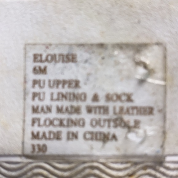 Size 6 Steve Madden slip on shoes - Picture 2 of 3